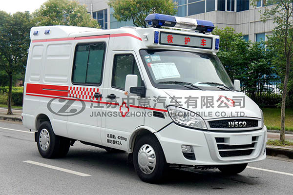 依维柯救护车